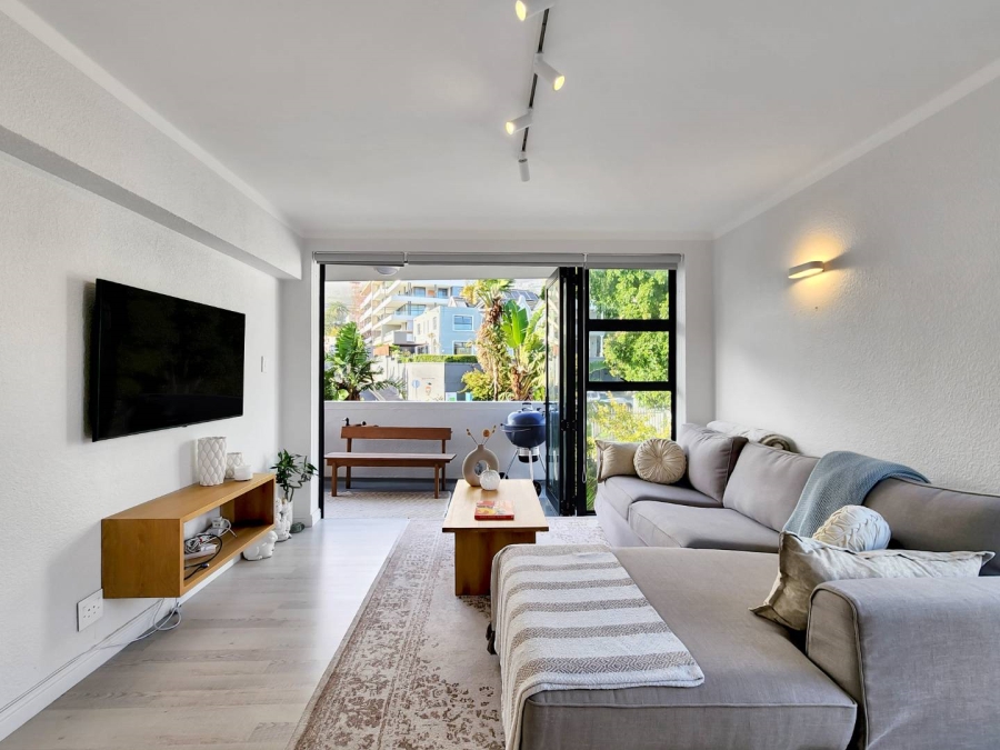 To Let 2 Bedroom Property for Rent in Sea Point Western Cape